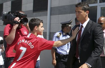 [Cristiano+Ronaldo.jpg]