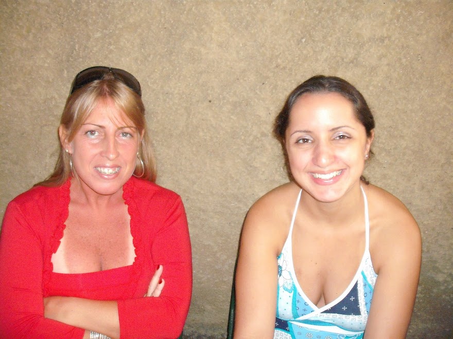 Minha irmã Adriana e minha esposa Priscilla