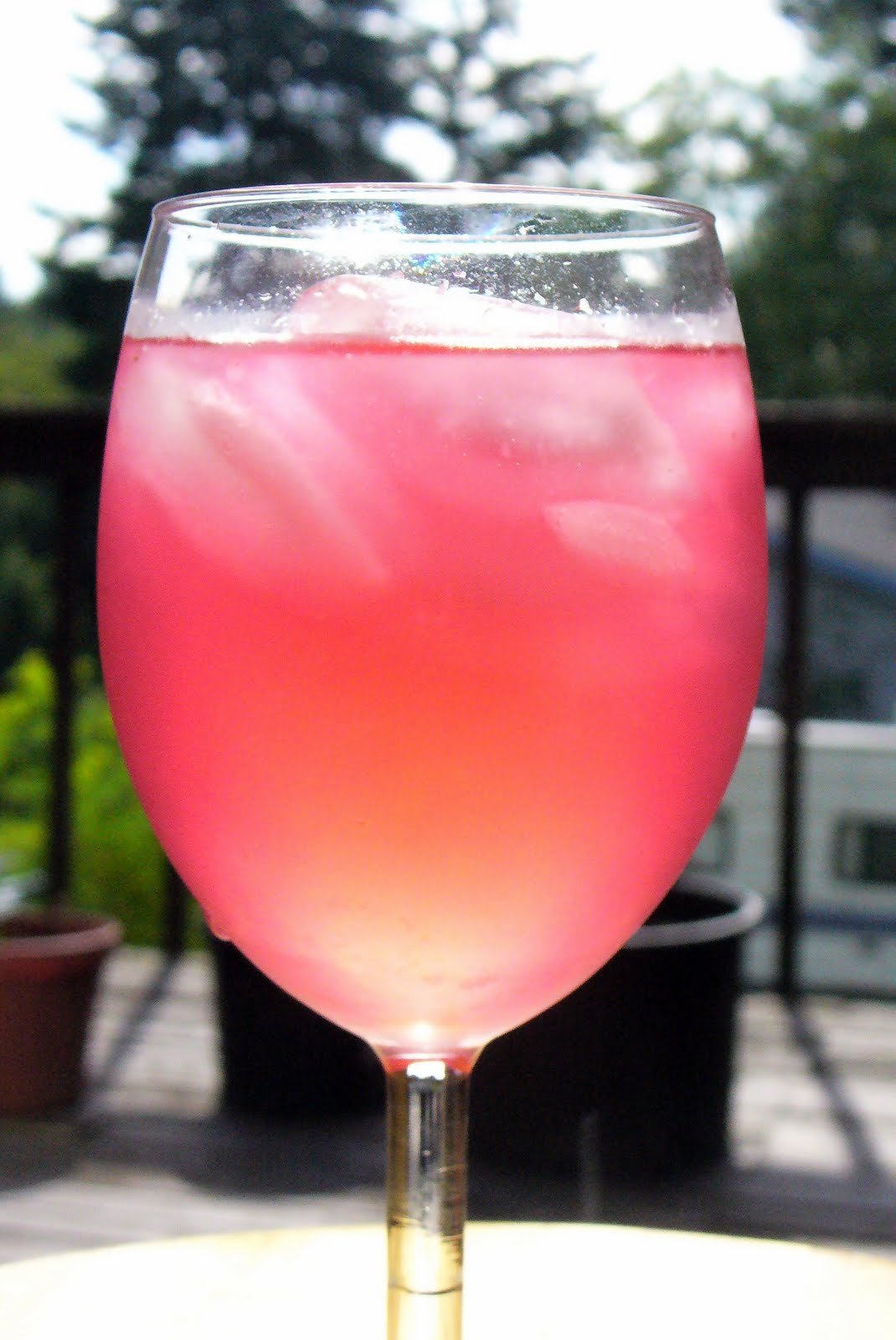 EdibLessons: Learning What&amp;#39;s Edible: Pink Lemonade