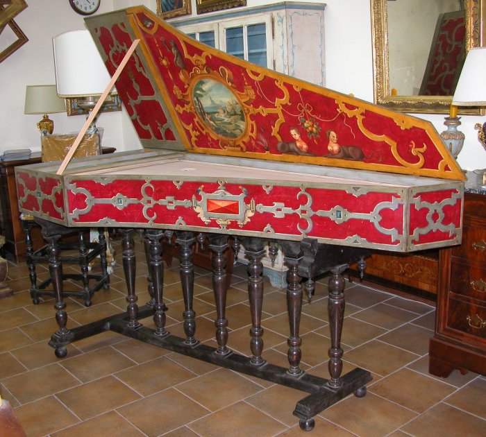 Art's The Answer! Strapwork...