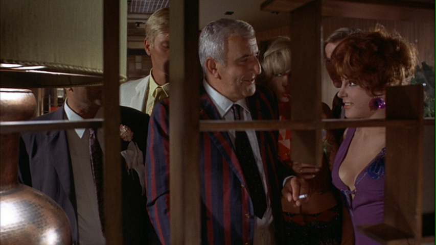 [Diabolik_bookshelf.png]