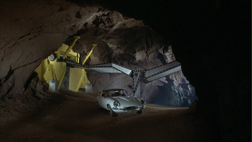 [Diabolik_Jaguar_lair1.png]