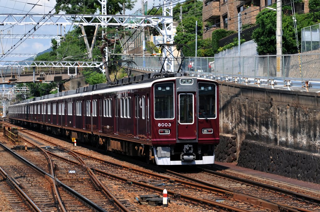 ブロガー 芦屋から 阪急御影駅
