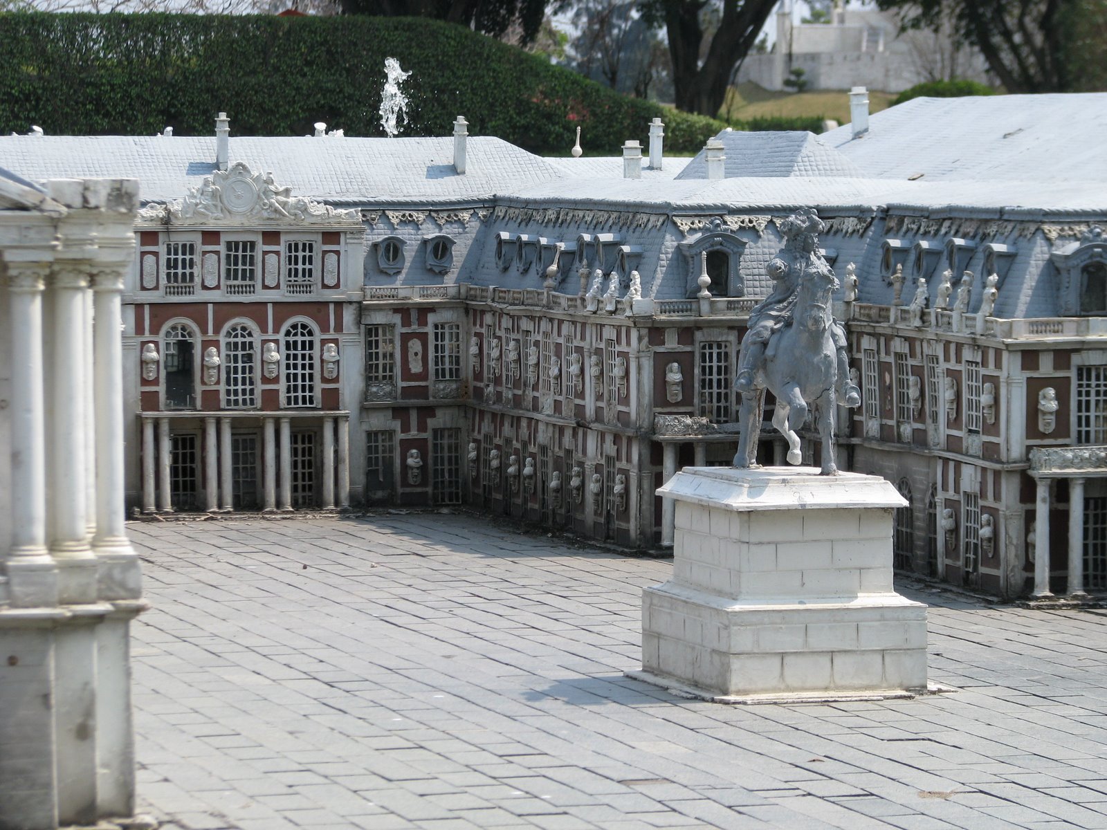 [versailles-palace_0897.JPG]