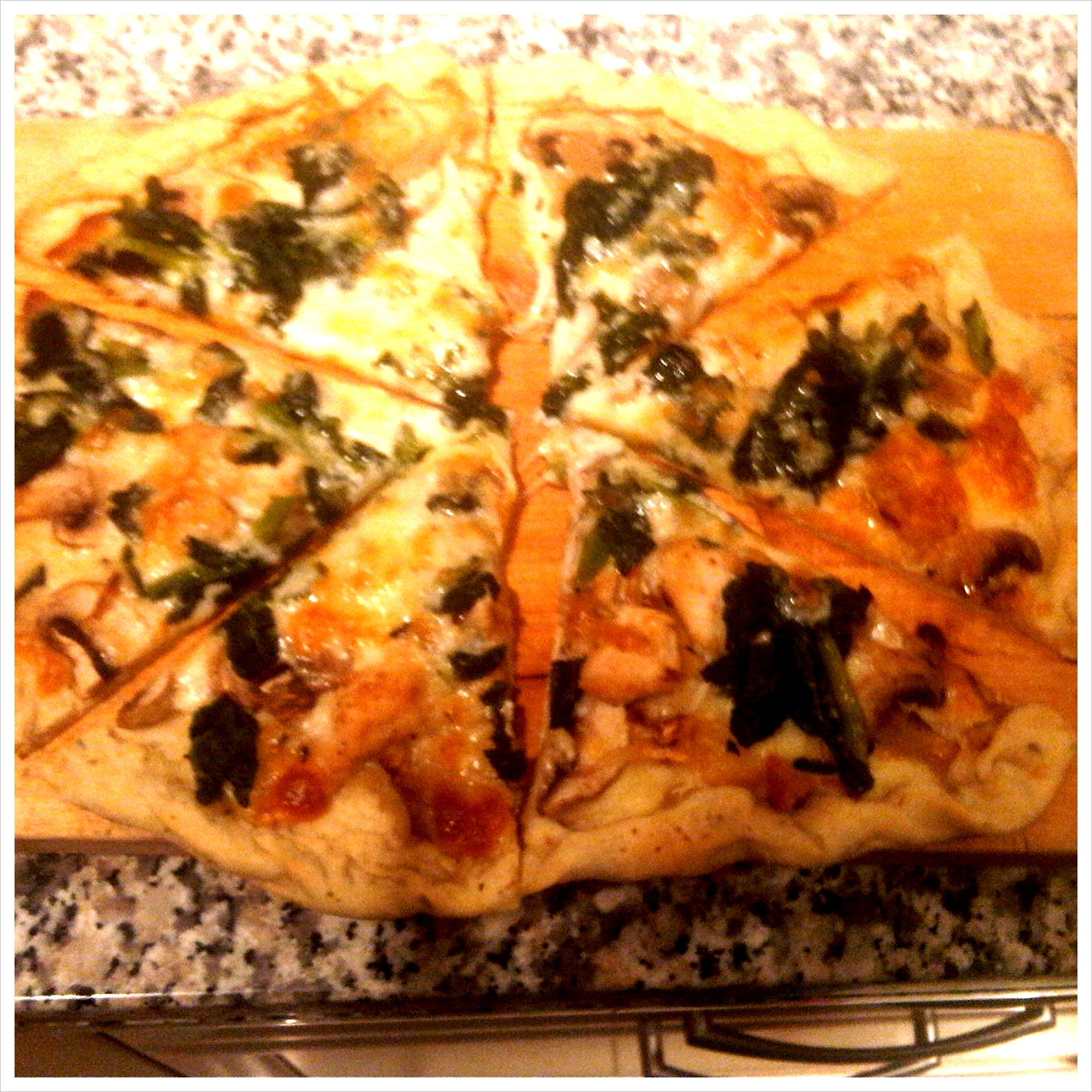 Bir fırın için kaç fırın ekmek yemek gerek? Evde pizza, var artık