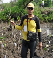 ::: Mari Menanam Mangrove :::