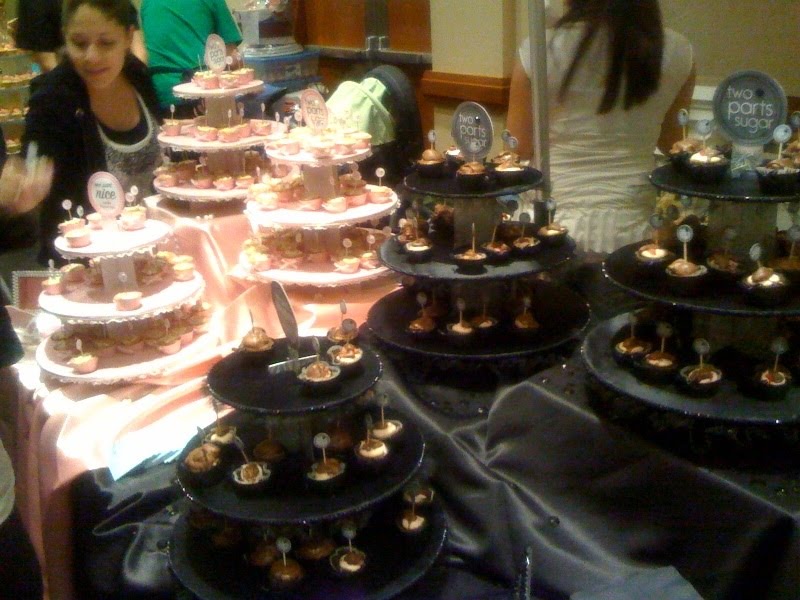 [cupcakes3.jpg]