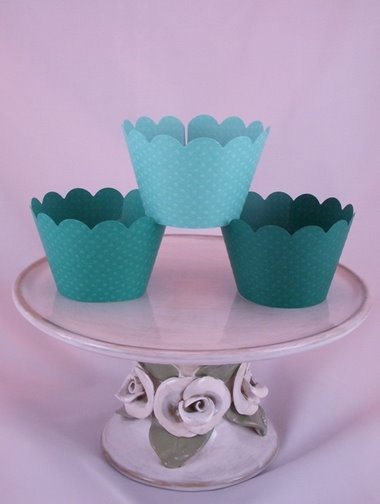 [aqua+cupcakes.jpg]