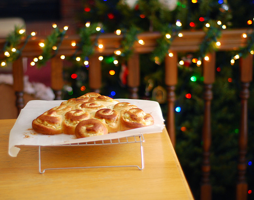 Christmas Tree Coffee Cake / Cake, snowflakes, candy and christmas tree.