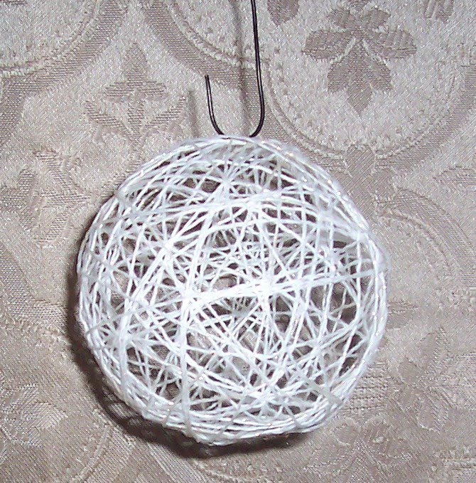 Hanging In There with B string ornaments (with step by step photos)