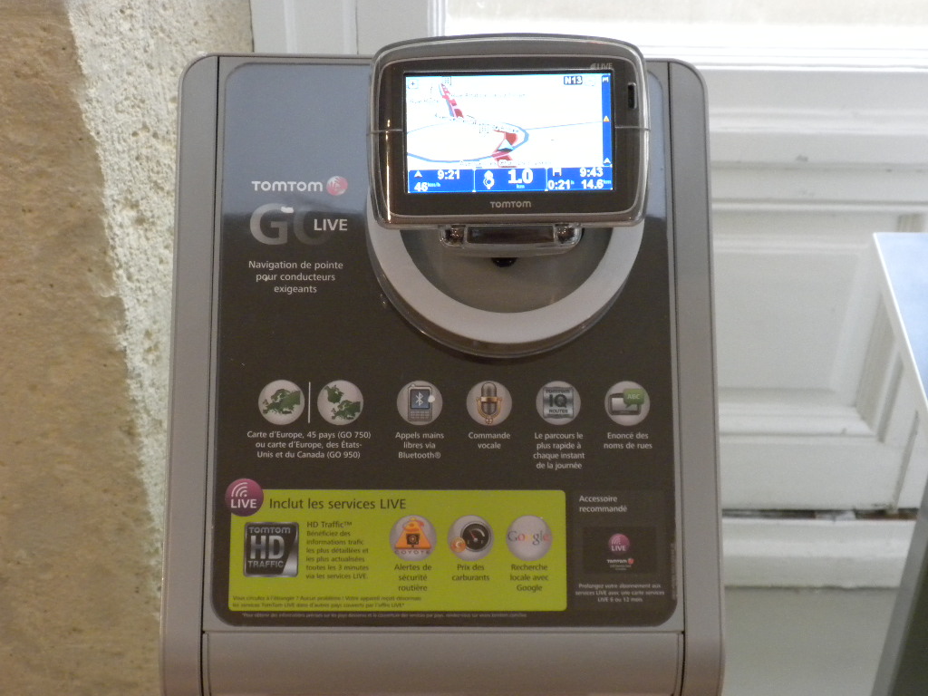 voiture télécommandée avec montre à reconnaissance vocale