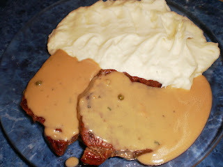 Muschi de vita cu sos de piper verde