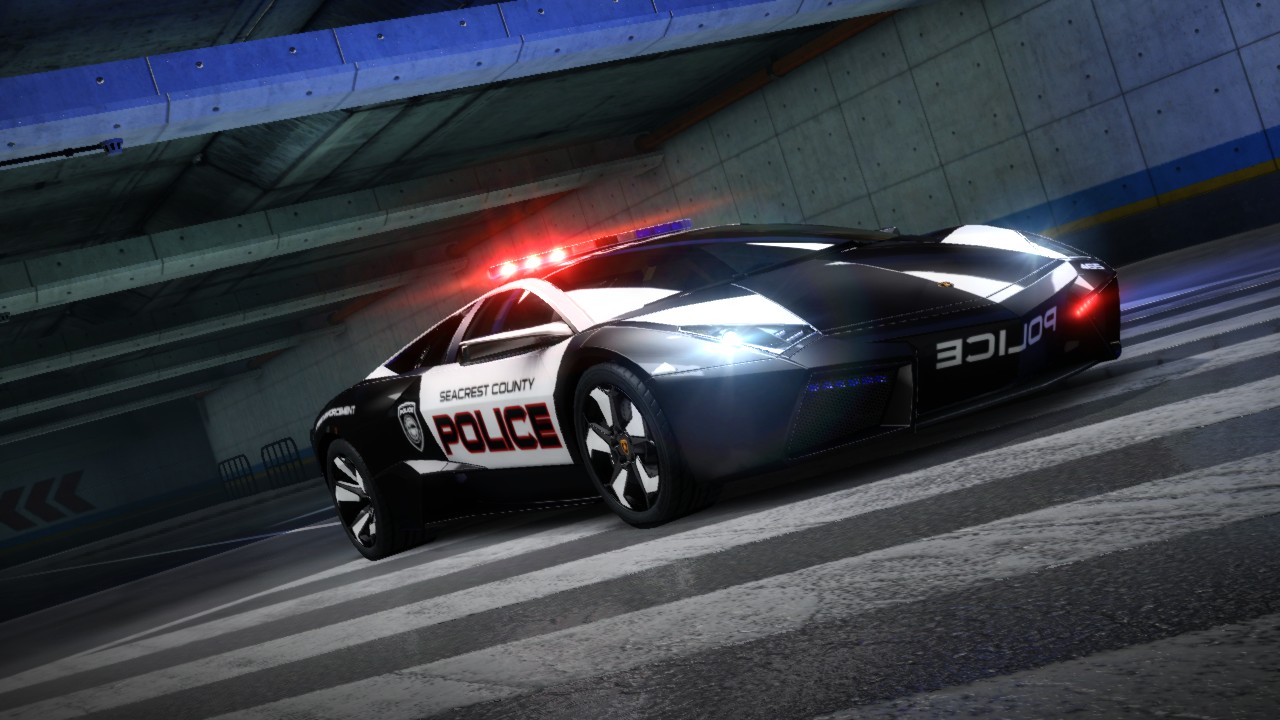 NFS hot Pursuit полиция