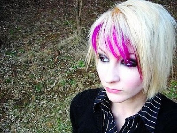 gaddafi: Sad Emo Girls Pictures