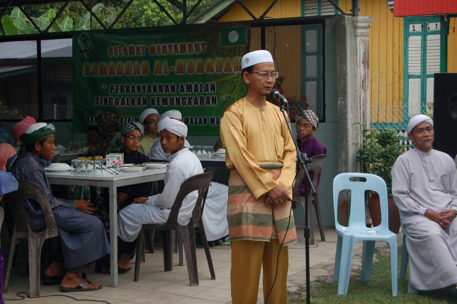LAMAN RASMI ADUN MAHARANI: SUMBANGAN RAMADHAN 1341H PAS PT RAJA DARAT