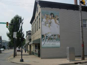 [2-storefront-going-west-on-.jpg]