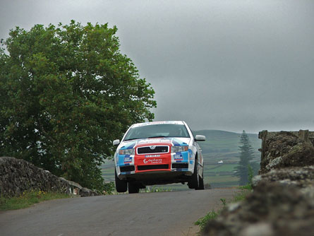 [Raquel-Rodrigues-Lilas-2008.jpg]