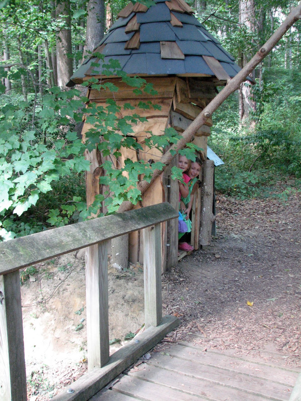 happy birdycake Fairy houses and tree dwellings...