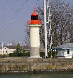 Feu de la jetée Est, Honfleur (France)