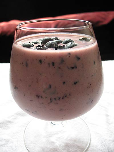 Pomegranate & Blueberry Oat Smoothie