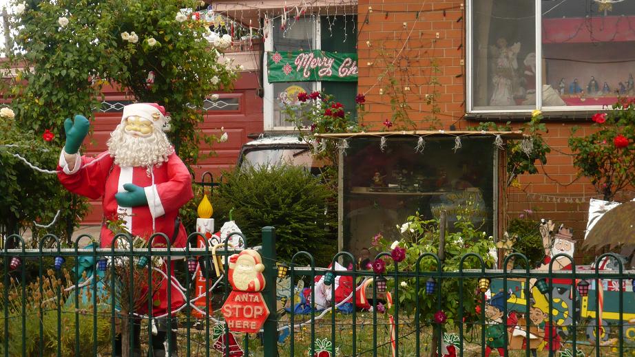 [resevoir+santa+stop+here.JPG]