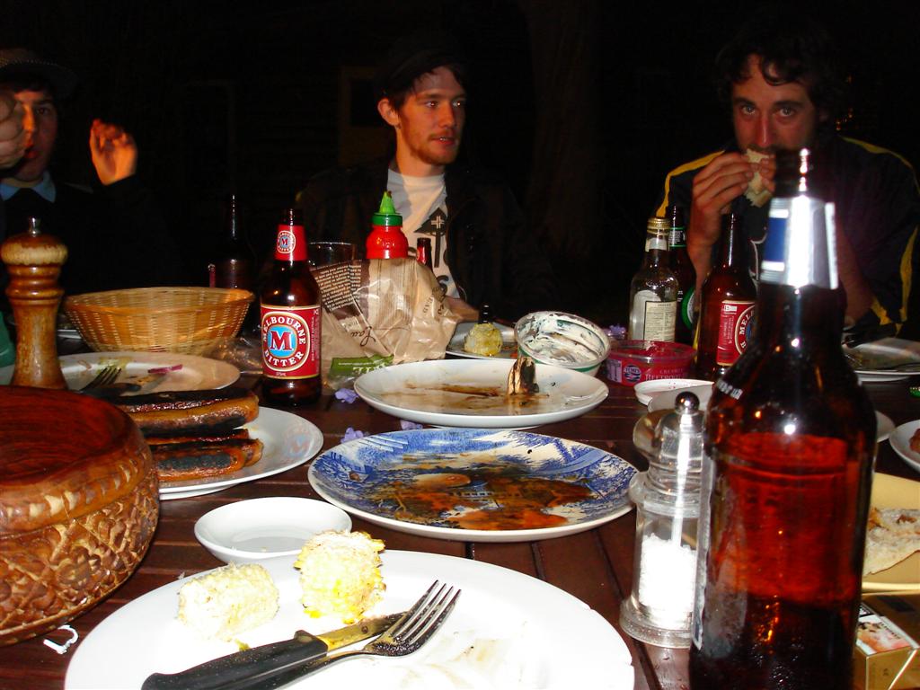 [tree+bbq+(4)+(Large).JPG]