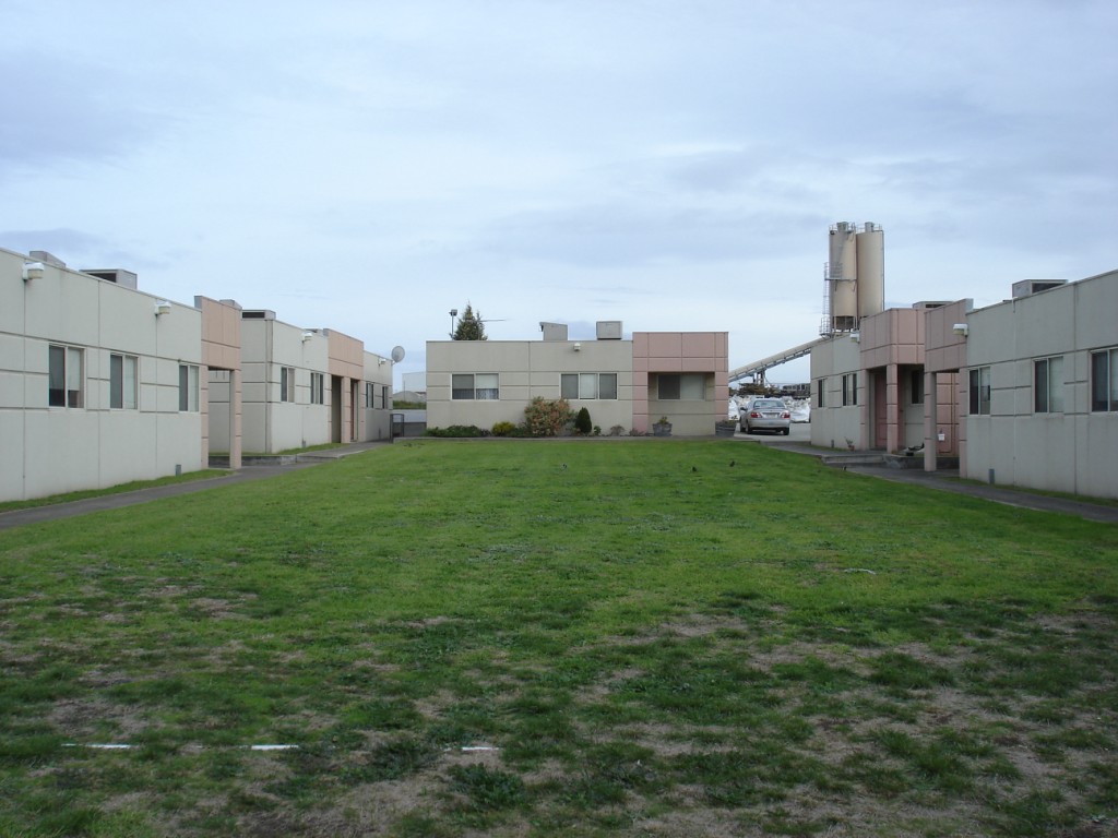 [LEFT+MIDDLE+RIGHT+(2).JPG]