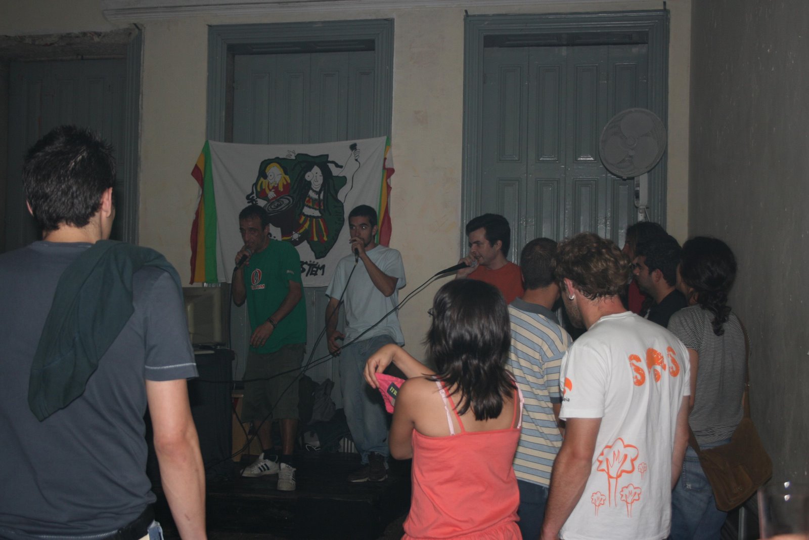 [3_tocando+Ã¡frica.JPG]