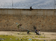EN FOTOS: Niños en una carcel de Kabul