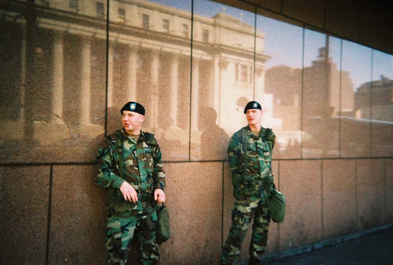 [soldiers+by+the+wall.jpg]