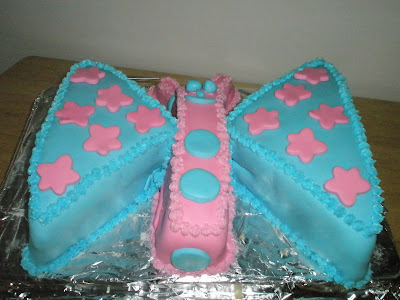 How to make a butterfly shape cake with a 9x13 cake pan How to make a butterfly shape cake with a 9x13 cake pan