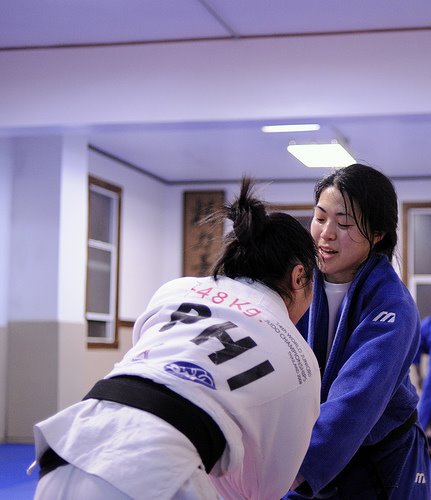 [women+judo+gripfighting+kumikata+randori+shiai.jpg]