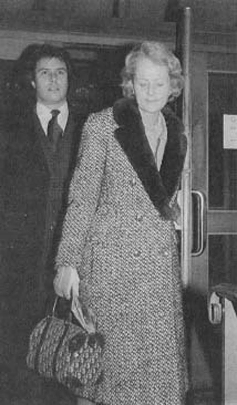 [Jean+Harris+(009).jpg]