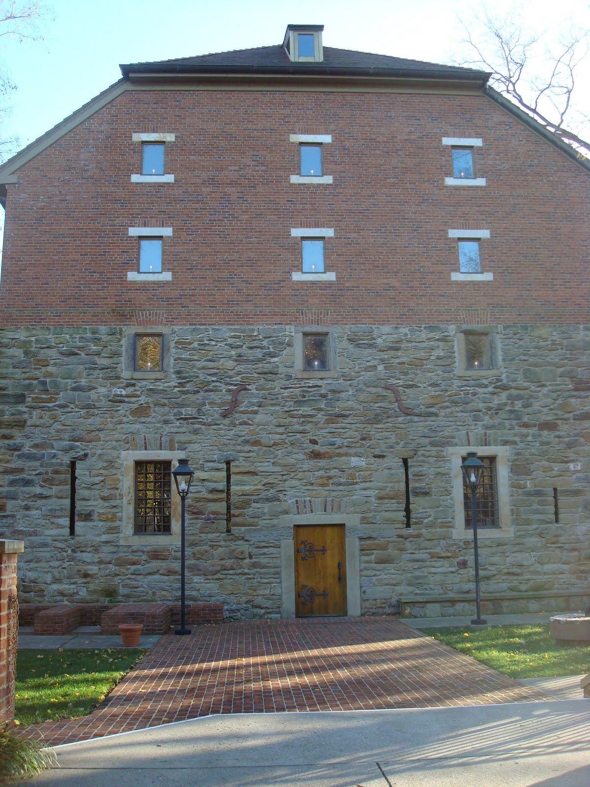 Getting Married in Evansville, IN New Harmony Granary