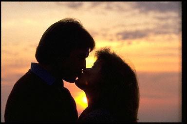 [Couple_in_love.jpg]