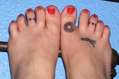 Toe ring tattoos designs