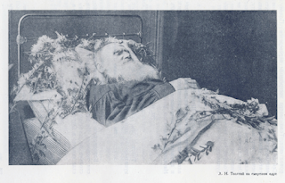 Tolstoy%2527s+Deathbed.png