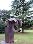 Eduardo Chillida (1924 - 2002).