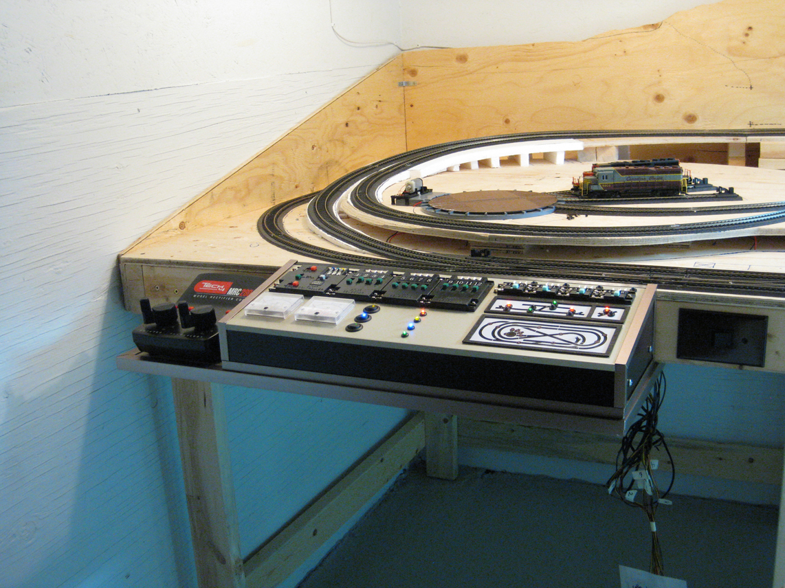 TY'S MODEL RAILROAD Holiday Wiring Part II