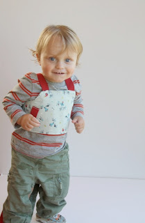 Piccoli Piselli: Handy Harness Tips (and a giveaway)
