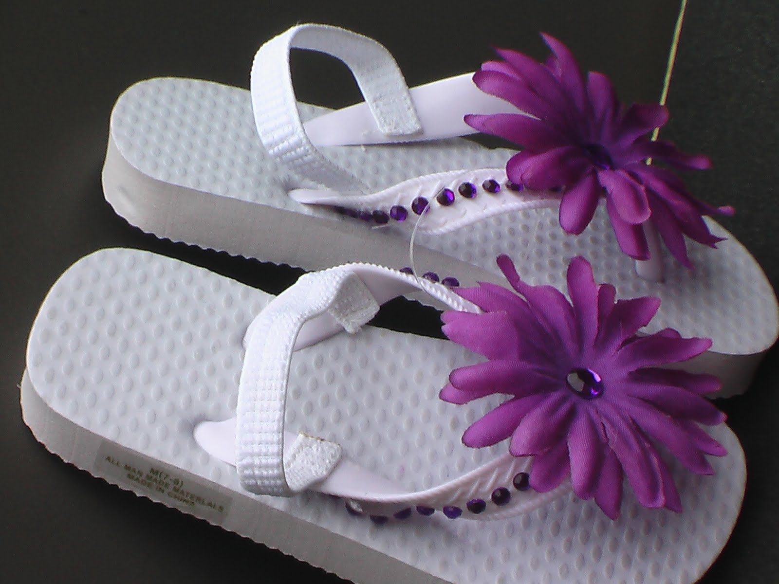 Creating With Ni flower flip flops with crystals for toddlers