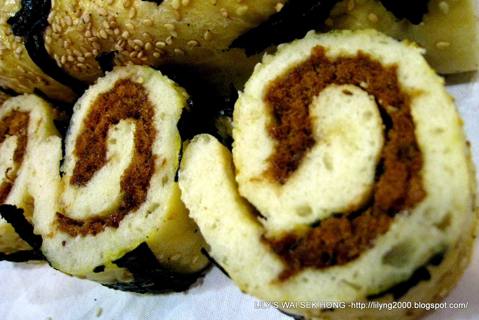 Lily's Wai Sek Hong Pork Floss Bread Roll