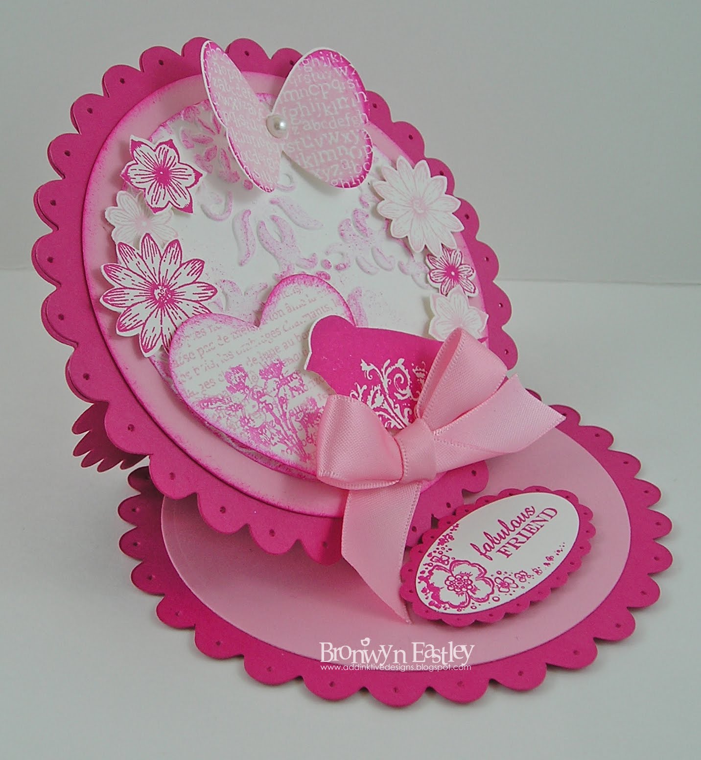 Scallop Circle Easel Card Tutorial