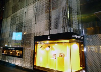 Bagaholicboy Muses #12 – Louis Vuitton Landmark Atrium Central Hong Kong – BAGAHOLICBOY