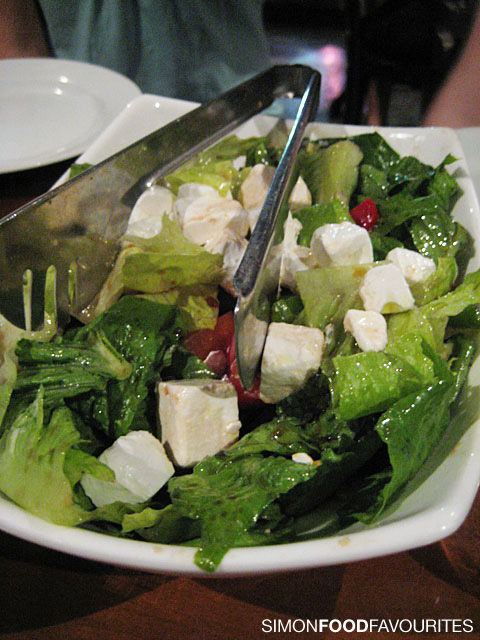 [20100115_5333-Criniti's_Mediterranean-salad-Cos-lettuce,-tomatoes,-red-onion,-fetta-cheese,-olives,-cucumber-and-capsicum-w-balsamic-vinegar-$16.90.jpg]