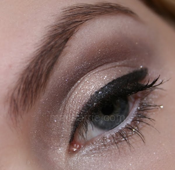 Mackarrie Beauty Style Blog Christmas Make Up Nude Glitter