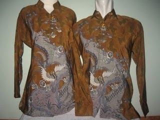  Contoh  Design Baju  Batik Pasangan 2010 Terbaru Hari ini 