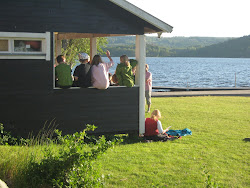 Kids at sailingschool preparing to get out on the lake!