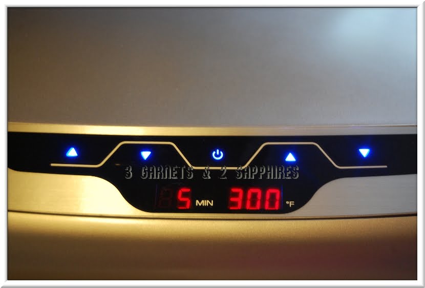 3 Garnets & 2 Sapphires: Review: "Evolve Grill-Bake-Muffin" George