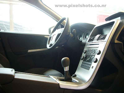 volvos latest suv xc60 car dashboard and steering column photograph, inside volvo xc60, suv dashboard and driver console, american car interiors